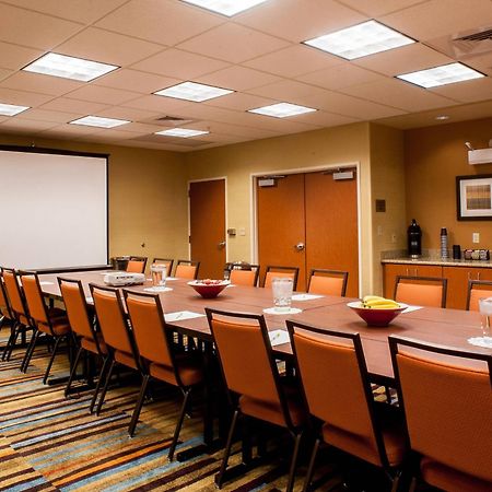 Fairfield Inn & Suites Кловис Екстериор снимка