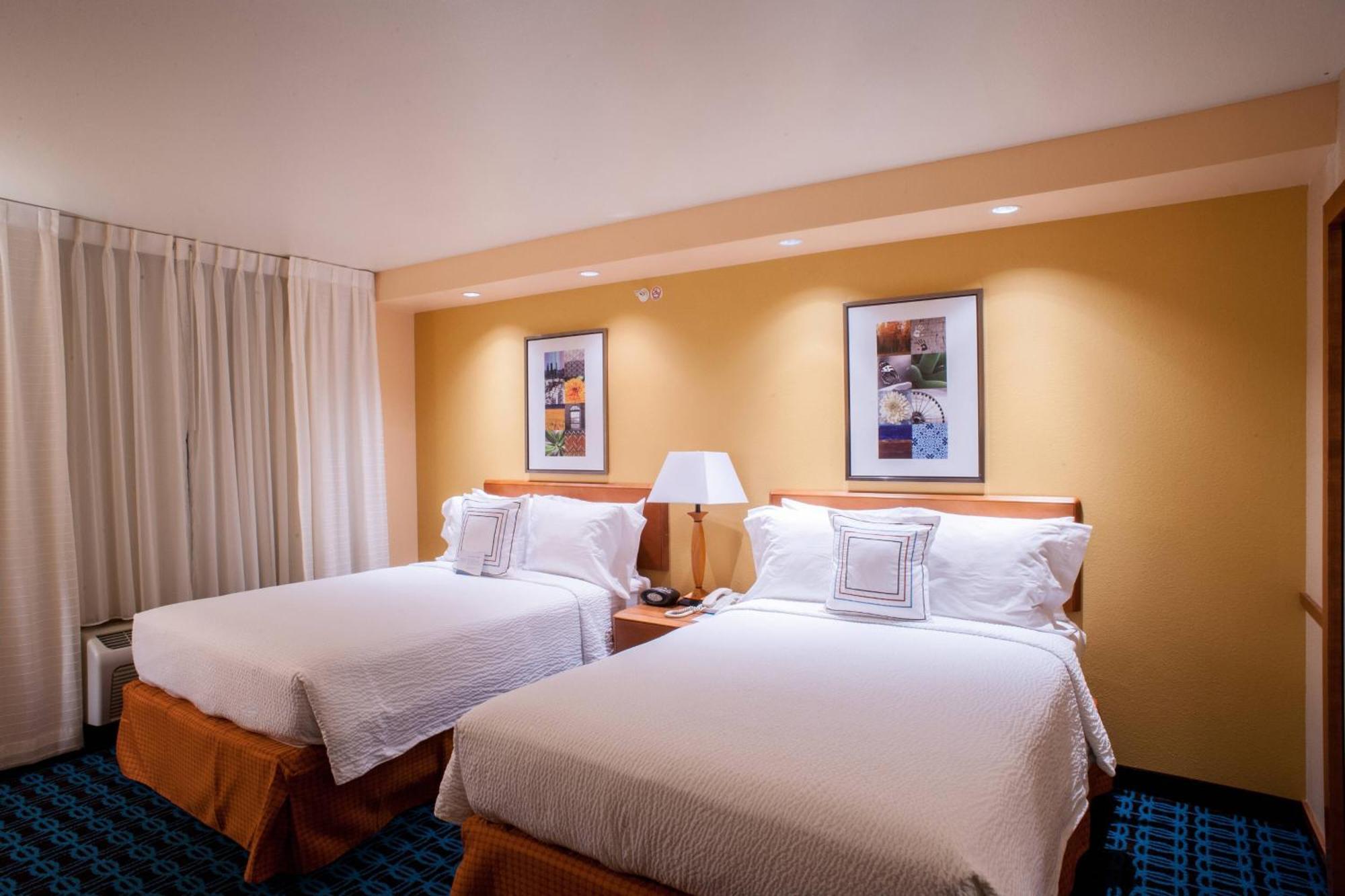 Fairfield Inn & Suites Кловис Екстериор снимка